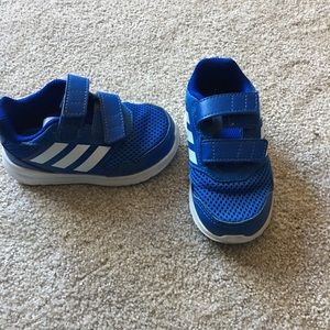 Boys sneakers